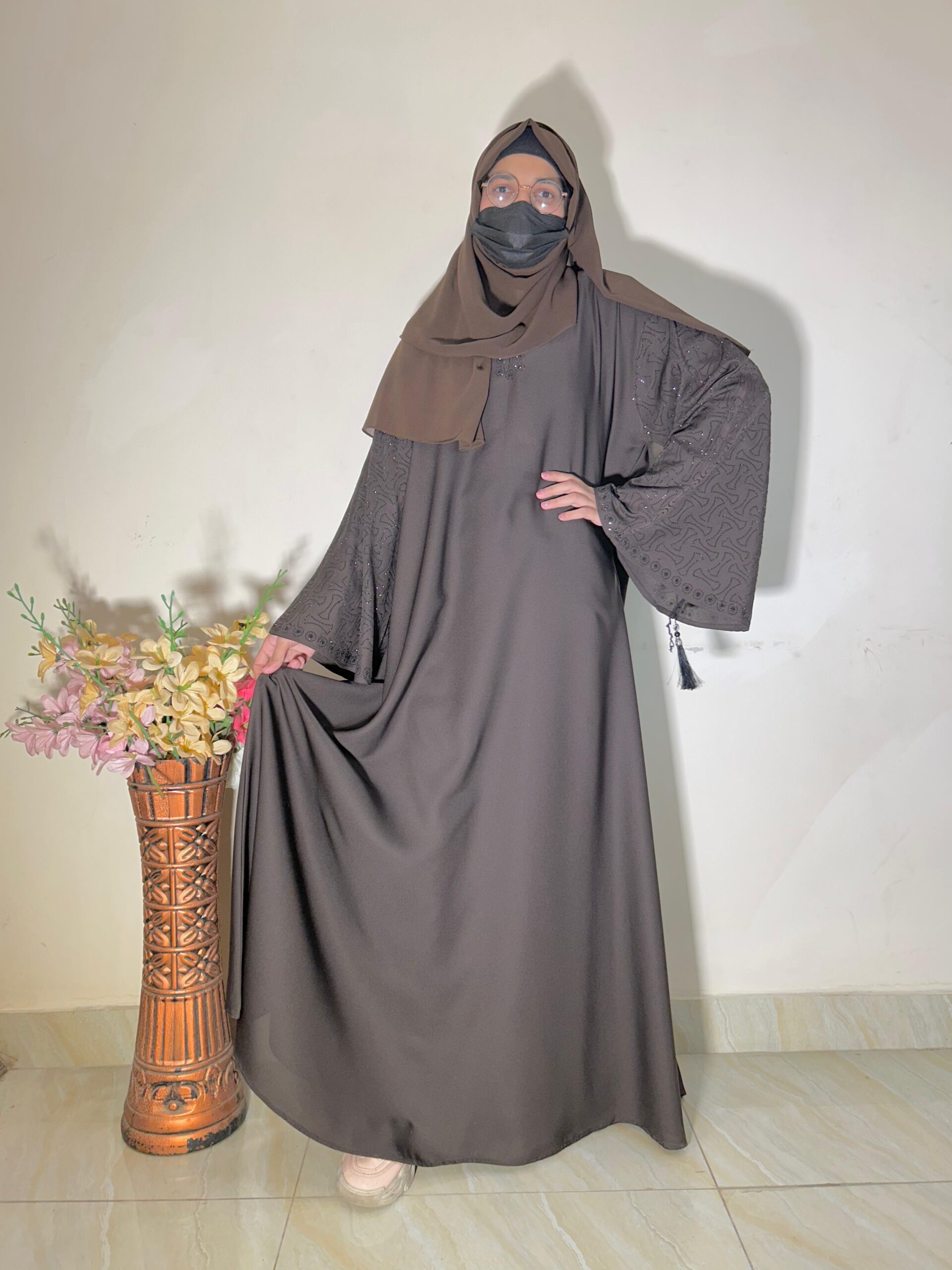 11 Num Fancy Nug - Image 4